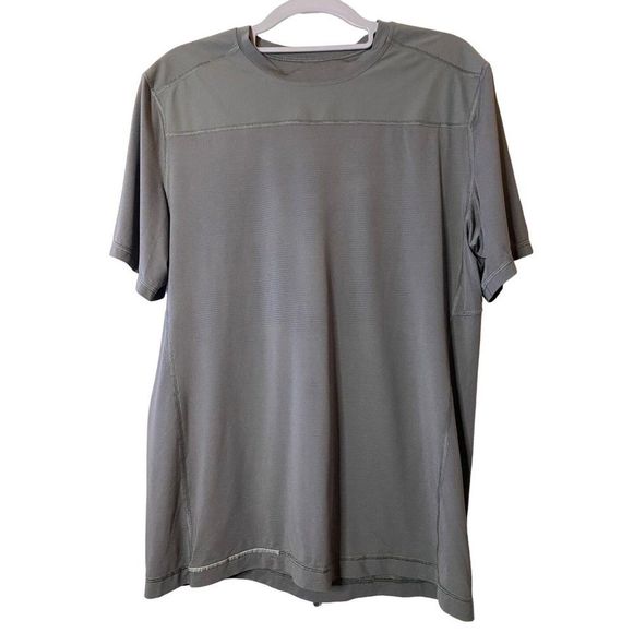 Lululemon Men's Athletic Performance activewear‎ gray short sleeve shirt Sz M - Picture 1 of 7